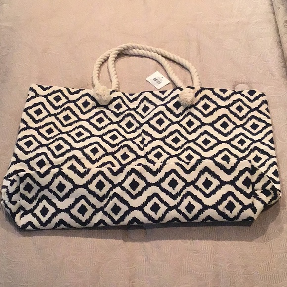 Handbags - Tote Bag